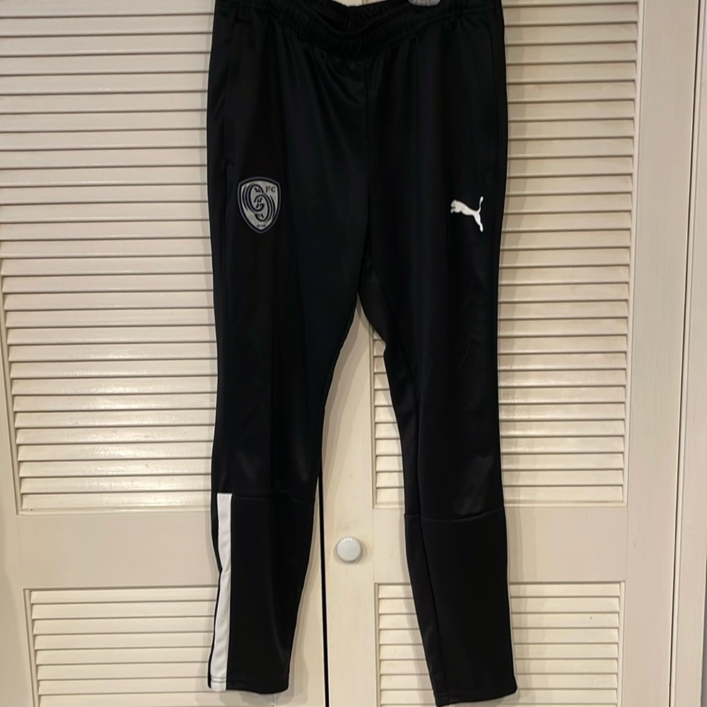 Men’s black Puma dry fit slim fit athle pants